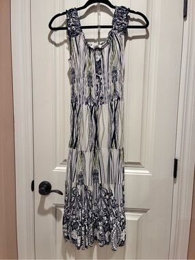 JULIA  S  Sleeveless Tiered Maxi Dress in Black &White patterned w subtle green
